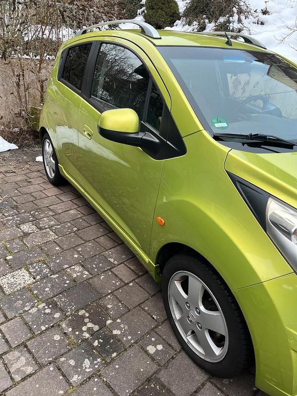 Gebraucht Chevrolet Spark 82 PS (60 kW) 2011 Grün Kleinwagen