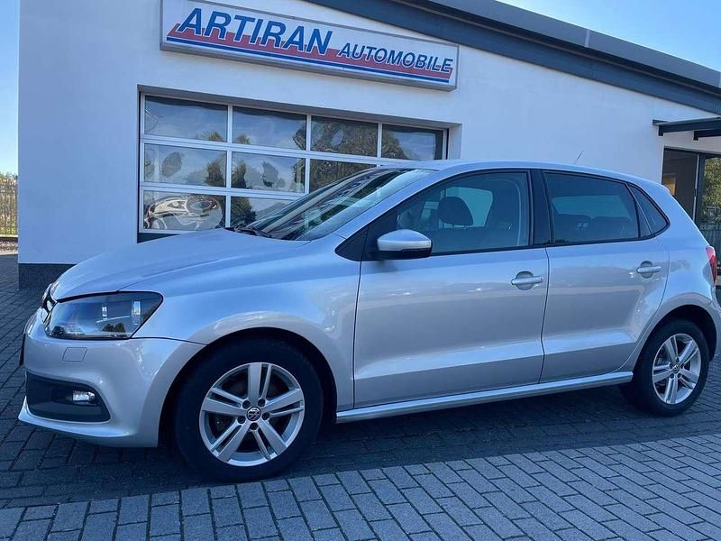 Silber Gebraucht 2011 VW Polo Comfortline Kleinwagen | 3.300 € (Superpreis) - Bild 1/4
