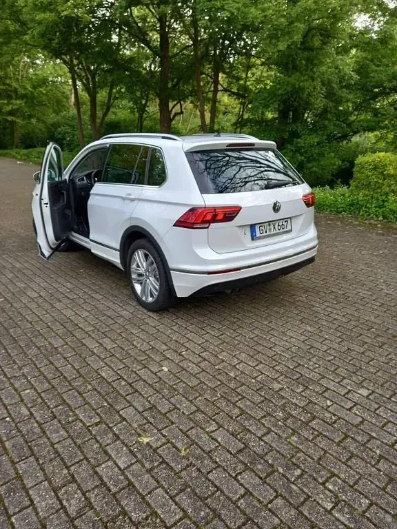Gebraucht VW Tiguan Sound 150 PS (110 kW) 2017 Weiß SUV