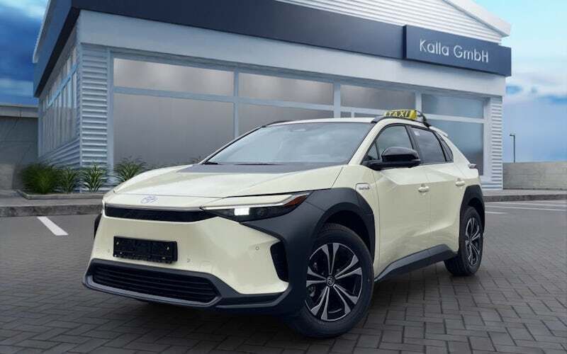 Schwarz Neu 2024 Toyota bZ4X Comfort SUV | 39.990 € - Bild 1/4
