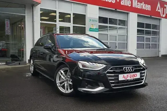 Gebraucht Audi A4 Advanced 265 PS (194 kW) 2021 Schwarz Kombi
