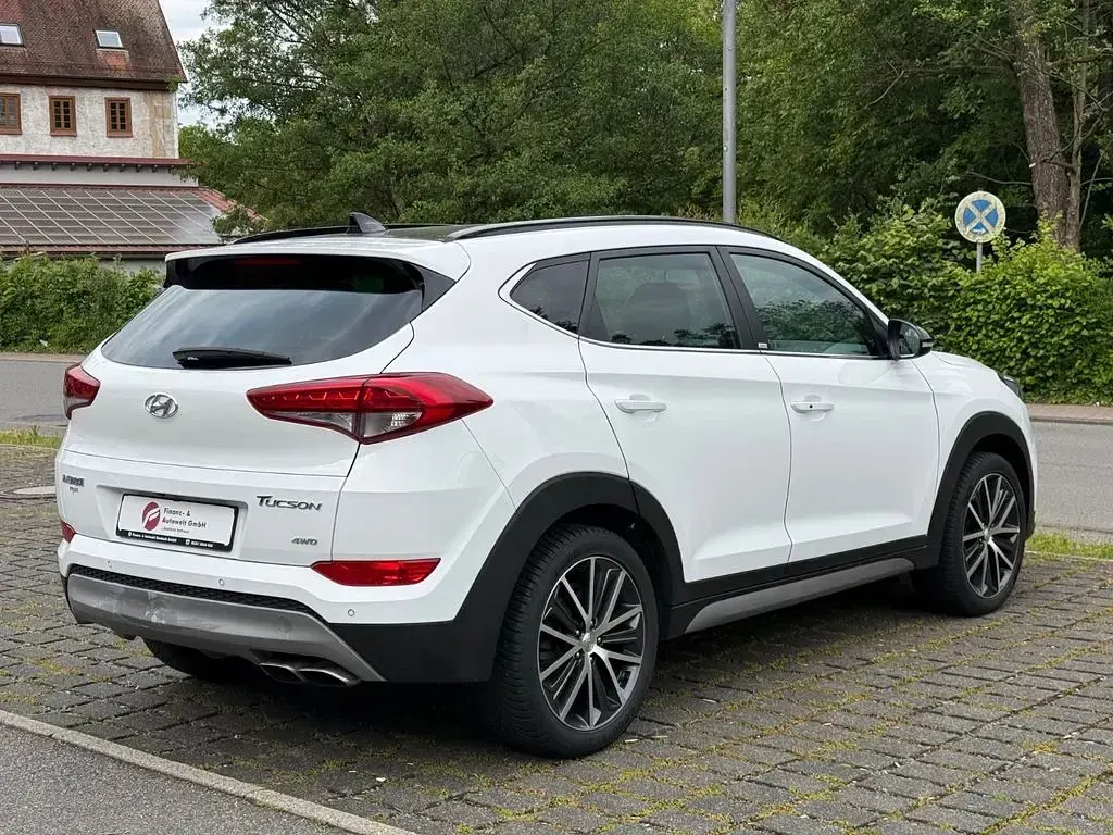 Gebraucht Hyundai Tucson Passion Plus 177 PS (130 kW) 2018 Weiß SUV