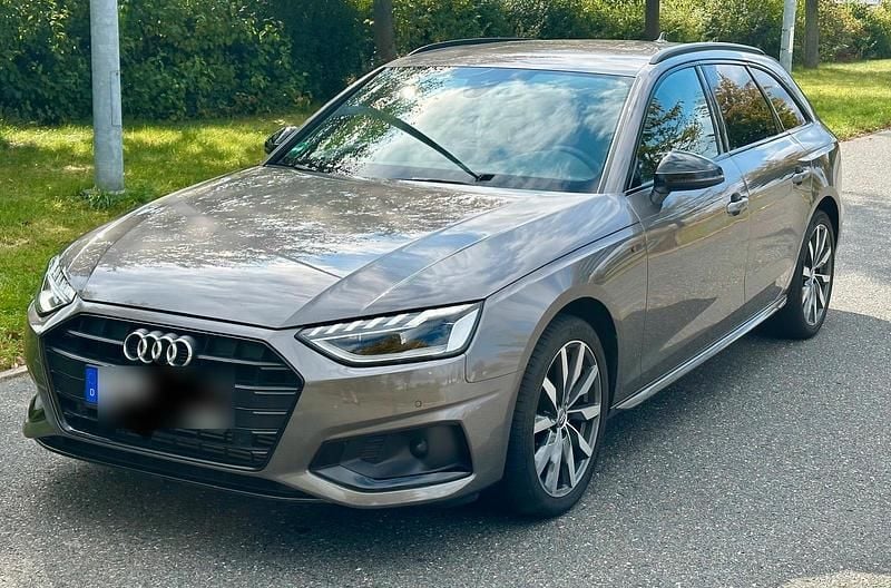 Braun Gebraucht 2020 Audi A4 S-Line Kombi | 24.900 € (Guter Preis) - Bild 1/4