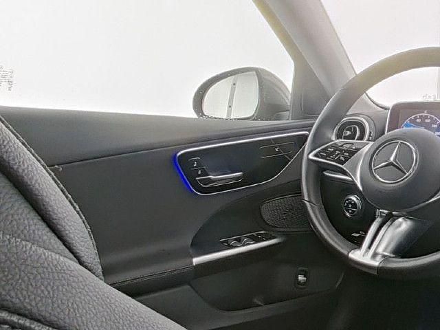 Metalliclack selenitgrau Gebraucht 2024 Mercedes C180 Avantgarde Limousine | 33.980 € (Guter Preis) - Bild 1/3