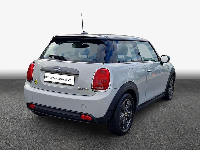 Second-hand Mini Cooper SE 135 kW (184 CP) 2021 Argintiu Hatchback