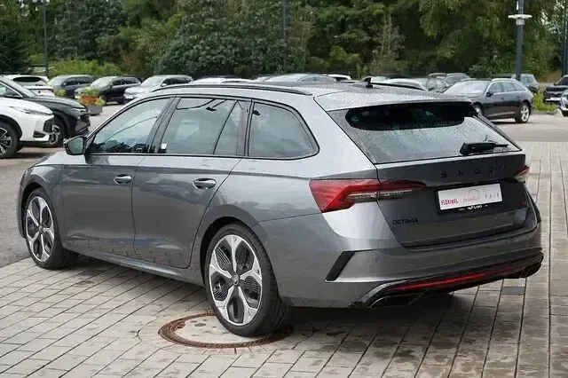 Neu Skoda Octavia RS 265 PS (194 kW) 2026 Andere Kombi
