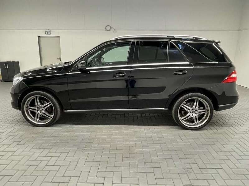 Gebraucht Mercedes ML350 258 PS (189 kW) 2014 Schwarz (schwarz) SUV