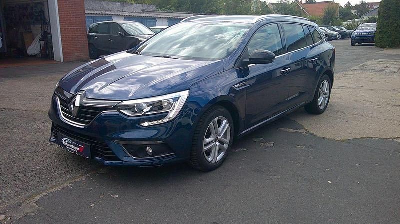Blau Gebraucht 2020 Renault Mégane IV LIMITED Limousine | 14.990 € (Fairer Preis) - Bild 1/3