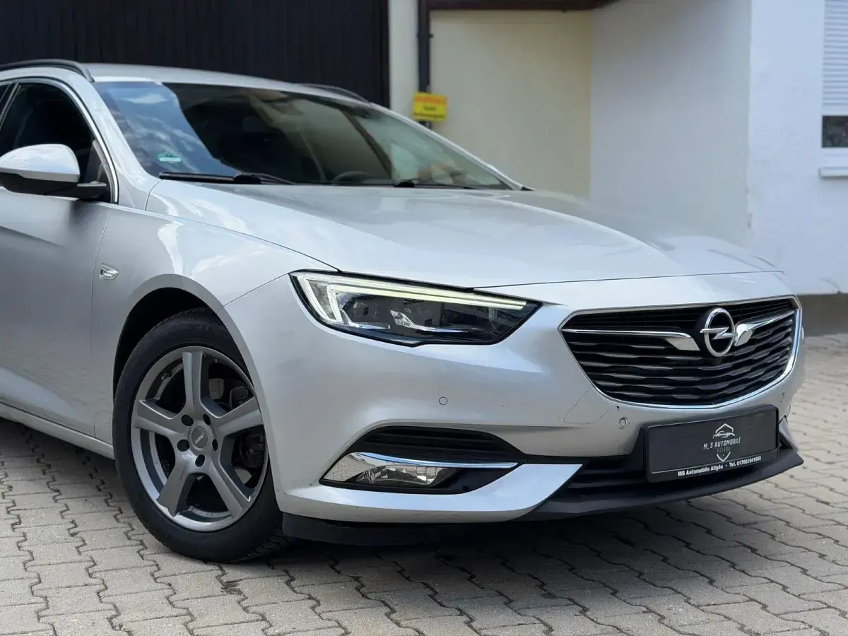 Używany Opel Insignia 110 KM (80 kW) 2019 Srebrny Kombi