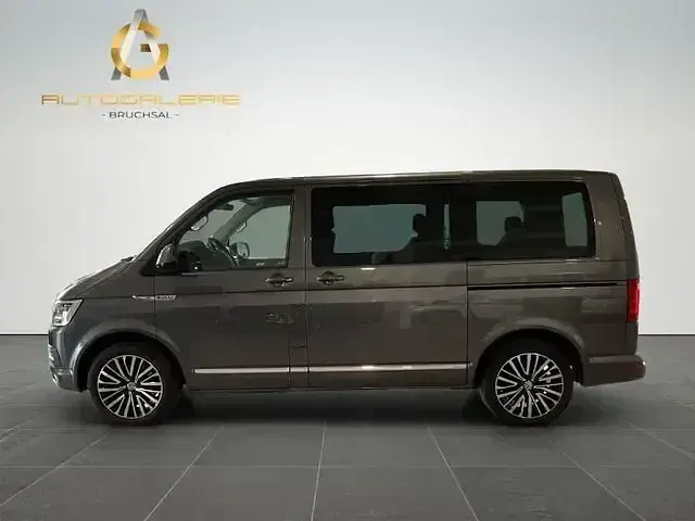 Używany VW Multivan Highline 2016 Andere Minivan