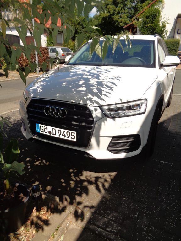 Weiß Gebraucht 2017 Audi Q3 SUV | 15.800 € (Guter Preis) - Bild 1/4