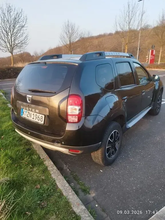 Używany Dacia Duster Journey 116 KM (85 kW) 2017 Czarny SUV