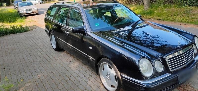 Gebraucht Mercedes E55 AMG AMG 354 PS (260 kW) 1999 Schwarz Kombi