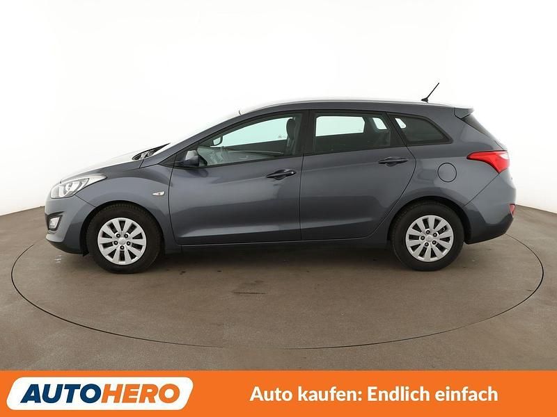 Gebraucht Hyundai i30 Classic 101 PS (74 kW) 2017 Grau Kombi