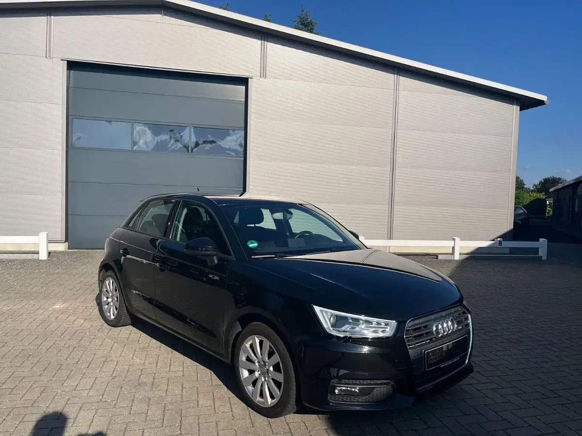 Gebraucht Audi A1 Sportback Sport 90 PS (66 kW) 2017 Schwarz Kleinwagen