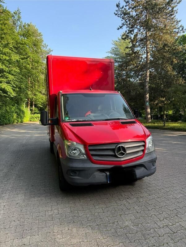 Rot Gebraucht 2017 Mercedes Sprinter Van | 16.799 € (Guter Preis) - Bild 1/4