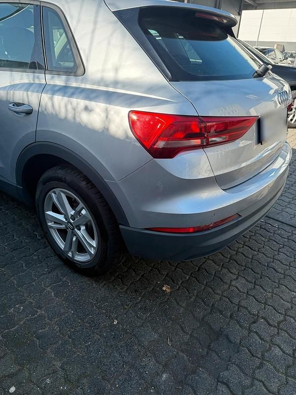Gebraucht Audi Q3 Advanced 150 PS (110 kW) 2020 Silber SUV