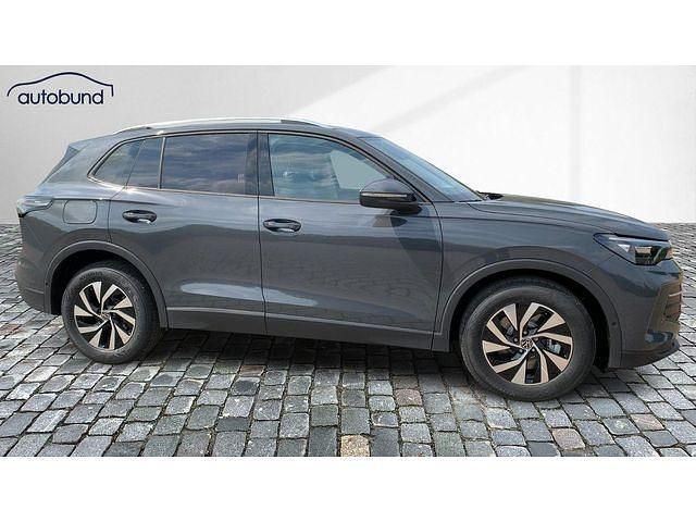 Second-hand VW Tiguan Advance 150 CP (110 kW) 2024 Negru SUV