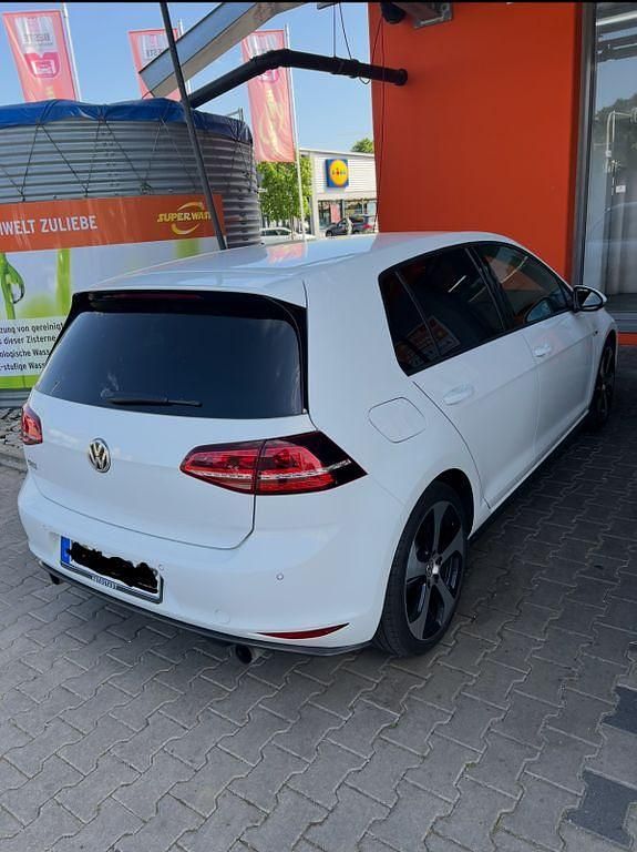 Gebraucht VW Golf VII GTI 220 PS (161 kW) 2016 Weiß Limousine