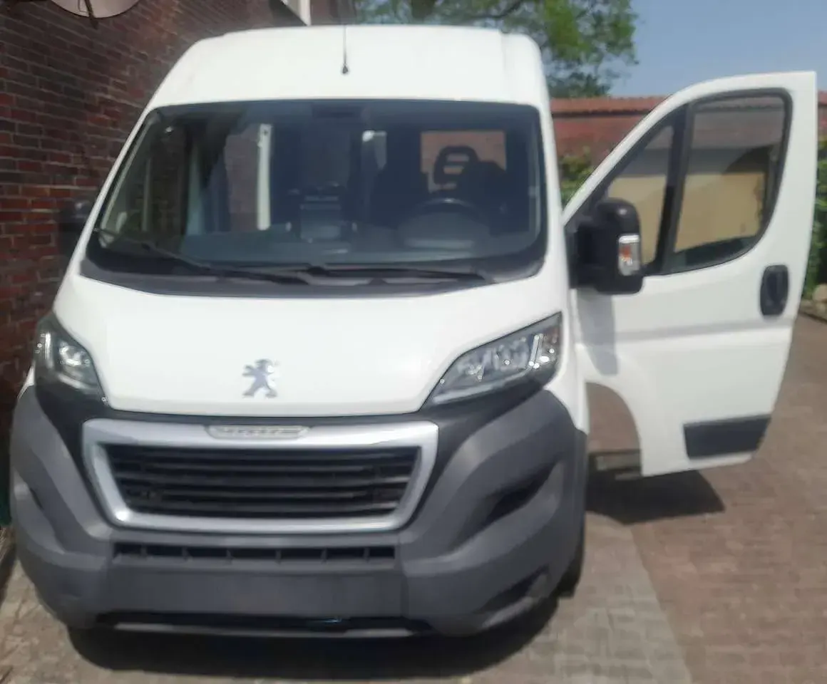 Gebraucht Peugeot Boxer 131 PS (96 kW) 2017 Weiß Van