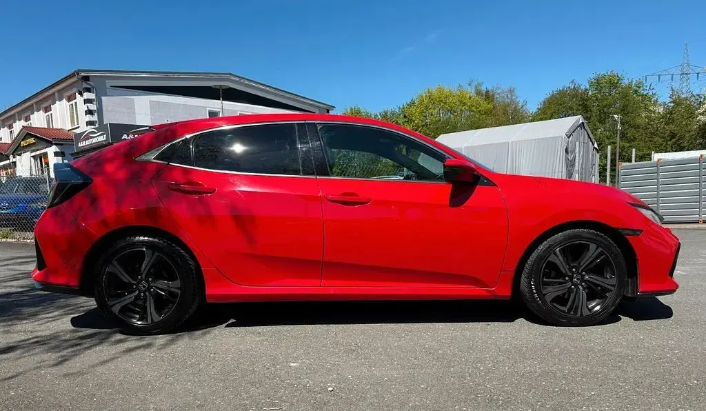 Occasion Honda Civic Elegance 129 ch (94 kW) 2017 Rouge Berline