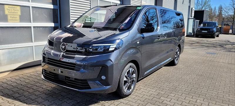 Gebraucht Opel Zafira Life Edition 177 PS (130 kW) 2024 Grau Van / Kleinbus