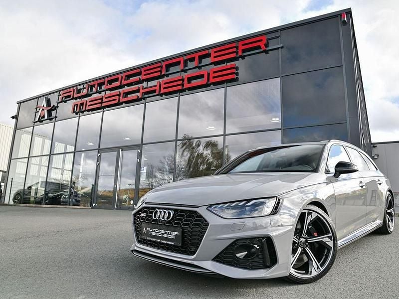 Nardograu Gebraucht 2022 Audi RS4 Ambiente Kombi | 65.790 € (Superpreis) - Bild 1/4