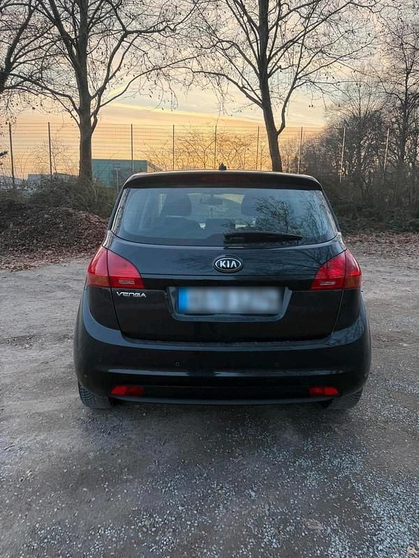 Gebraucht Kia Venga Spirit 125 PS (91 kW) 2010 Schwarz Kleinwagen