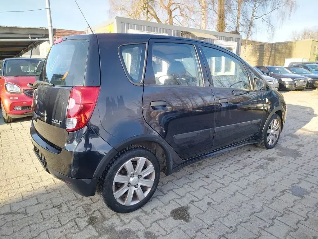 Gebraucht Mitsubishi Colt Edition 95 PS (69 kW) 2011 Schwarz Kleinwagen