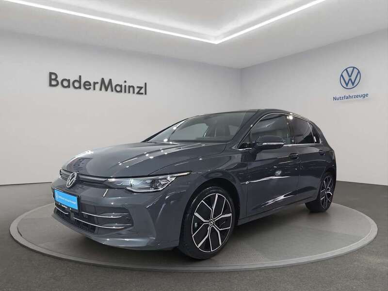 Grau Gebraucht 2024 VW Golf VIII Style Limousine | 32.930 € (Teuer) - Bild 1/4