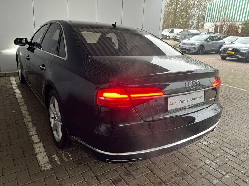 Gebraucht Audi A8 Ambiente 262 PS (192 kW) 2016 Schwarz Limousine