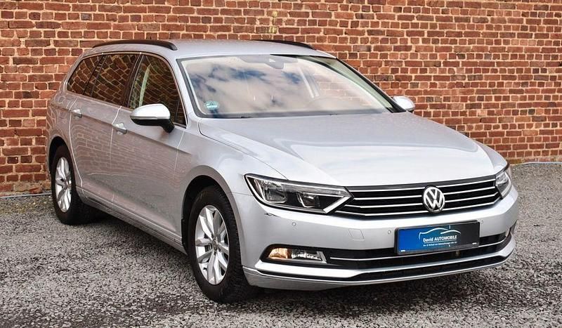 Gebraucht VW Passat 150 PS (110 kW) 2018 Silber Kombi