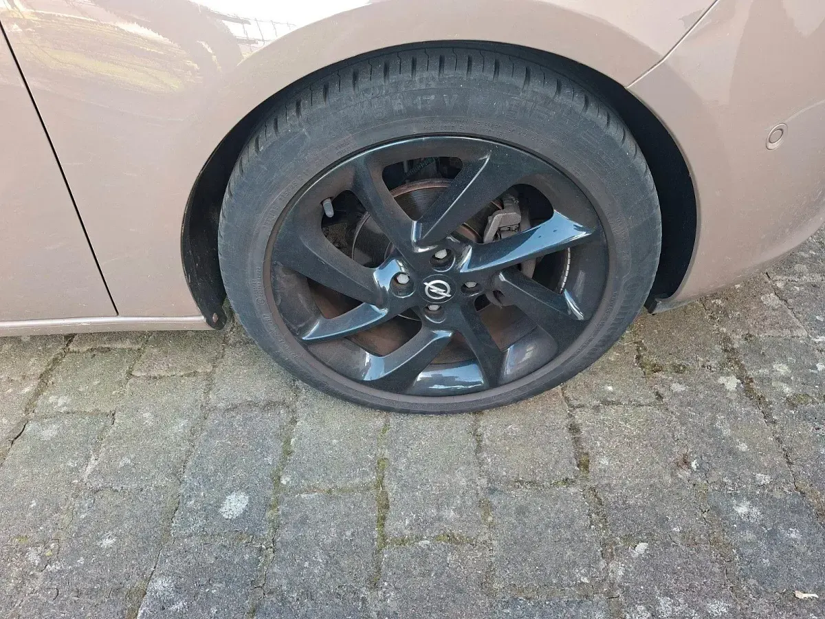 Gebraucht Opel Adam Unlimited 101 PS (74 kW) 2017 Andere farben Kleinwagen