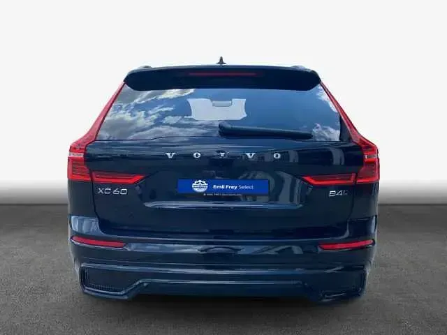 Gebraucht Volvo XC60 145 PS (106 kW) 2023 SUV