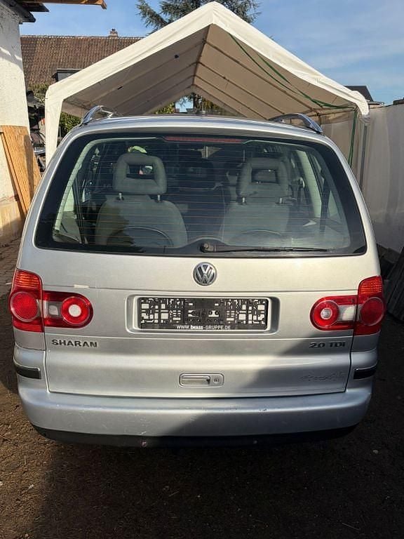 Gebraucht VW Sharan Freestyle 140 PS (102 kW) 2007 Silber Van / Kleinbus