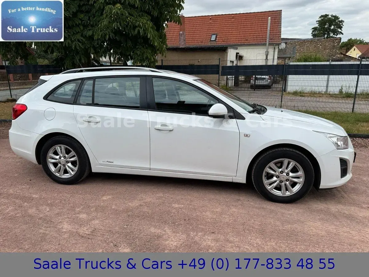 Gebraucht Chevrolet Cruze LT 131 PS (96 kW) 2012 Weiß Kombi