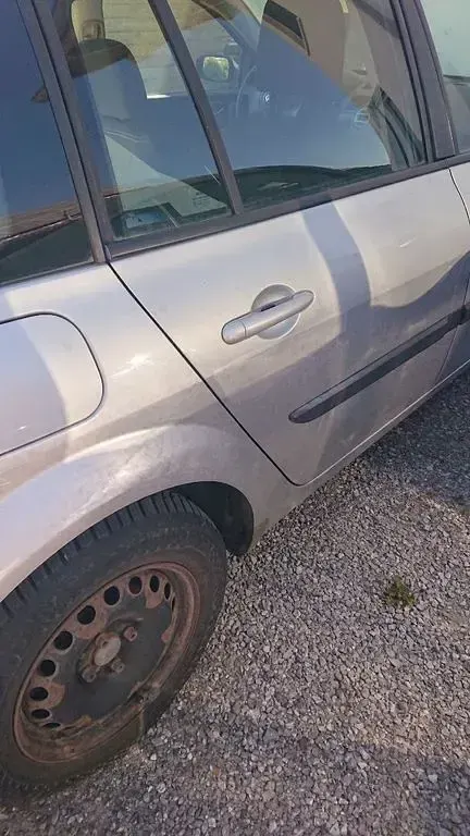 Gebraucht Renault Mégane II 113 PS (83 kW) 2005 Silber Kombi