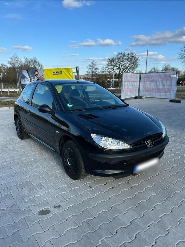 Gebraucht Peugeot 206 75 PS (55 kW) 2007 Schwarz Kleinwagen