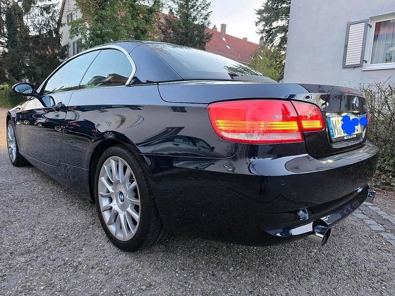 Gebraucht BMW 335 Cabriolet 306 PS (225 kW) 2007 Blau Cabrio