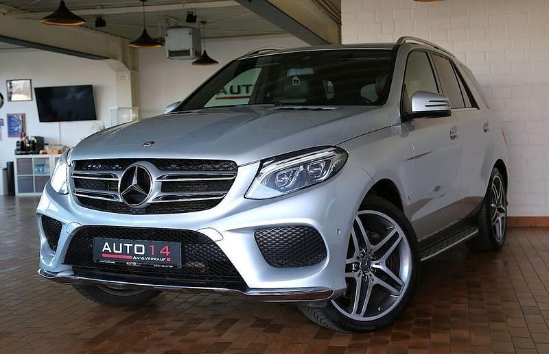Silber Gebraucht 2015 Mercedes GLE500 AMG SUV | 31.990 € (Fairer Preis) - Bild 1/4