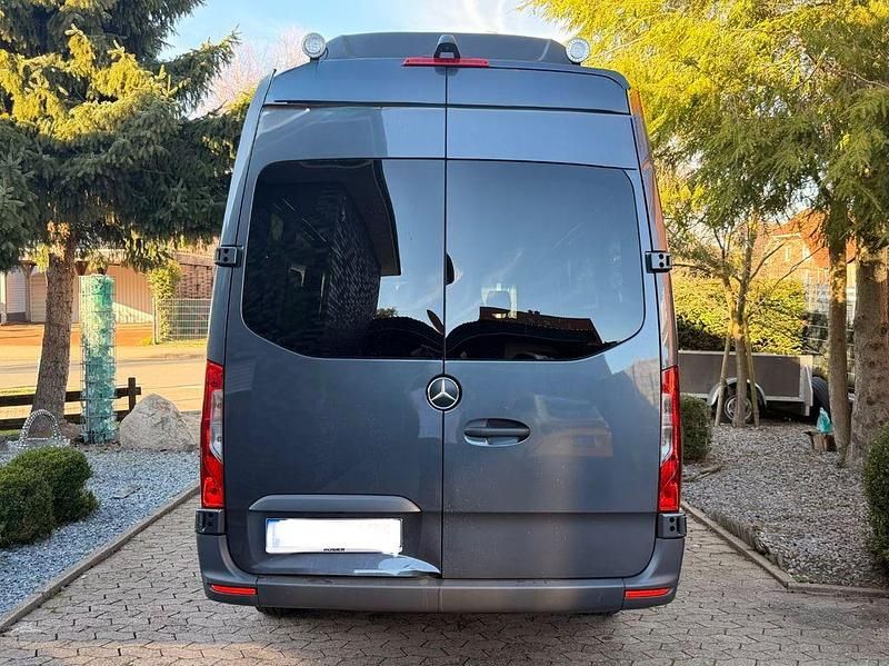 Gebraucht Mercedes Sprinter 163 PS (119 kW) 2021 Grau Van