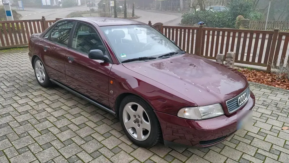 Gebraucht Audi A4 101 PS (74 kW) 1996 Limousine