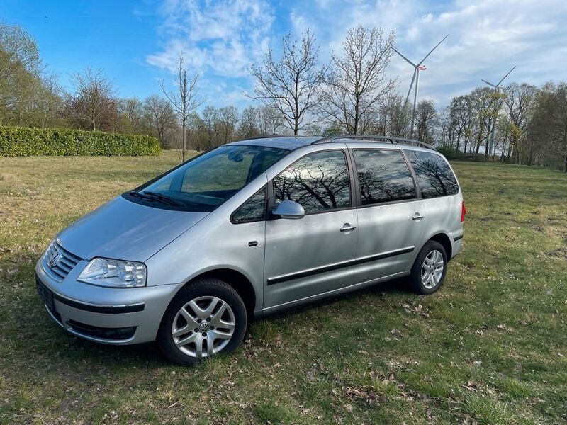 Silber Gebraucht 2007 VW Sharan Pacific Van / Kleinbus | 3.900 € (Fairer Preis) - Bild 1/4