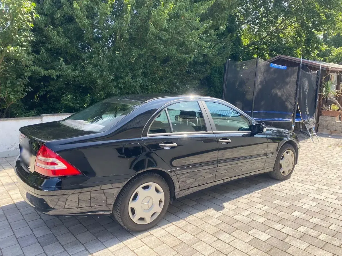 Gebraucht Mercedes C180 Classic 143 PS (105 kW) 2005 Schwarz Limousine