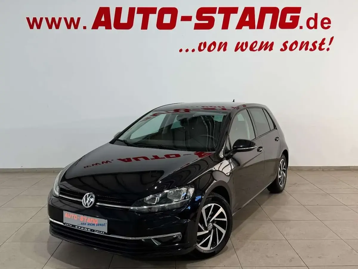 Gebraucht VW Golf VII 125 PS (91 kW) 2018 Schwarz Limousine