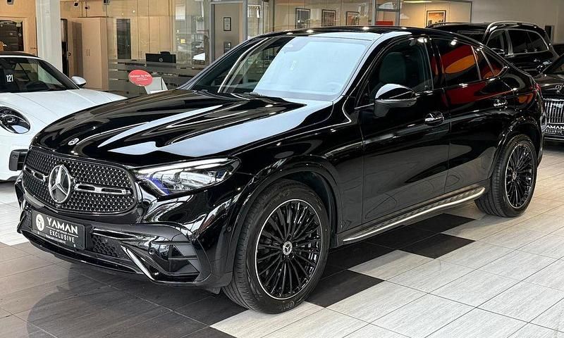 Schwarz Gebraucht 2024 Mercedes GLC300 AMG Coupé | 67.850 € (Fairer Preis) - Bild 1/4