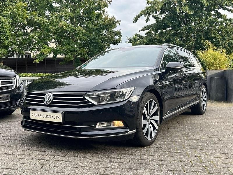 Schwarz Gebraucht 2019 VW Passat Sport Kombi | 15.999 € (Guter Preis) - Bild 1/4