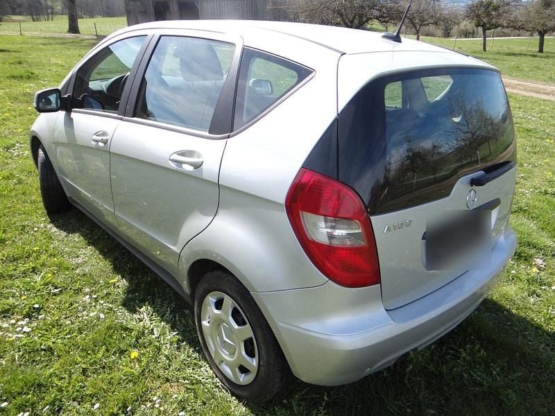 Gebraucht Mercedes A150 95 PS (69 kW) 2009 Silber Limousine