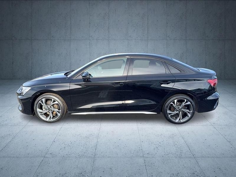 Gebraucht Audi A3 S-Line 116 PS (85 kW) 2025 Mythosschwarz metallic Limousine