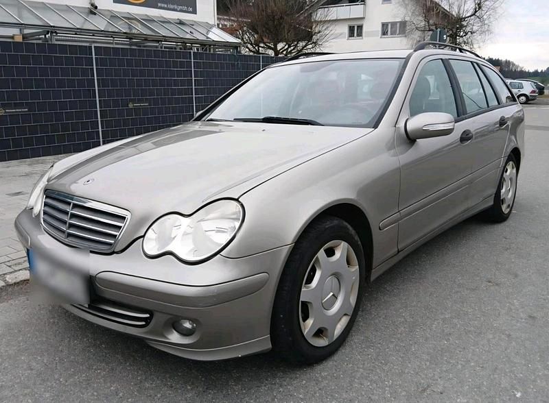 Silber Gebraucht 2007 Mercedes C200 Kombi | 899 € - Bild 1/4